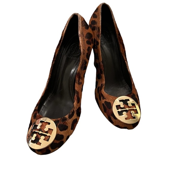 Tory Burch Sophie Wood Wedge Calf Hair Animal Print Heels 9 - Picture 2 of 11